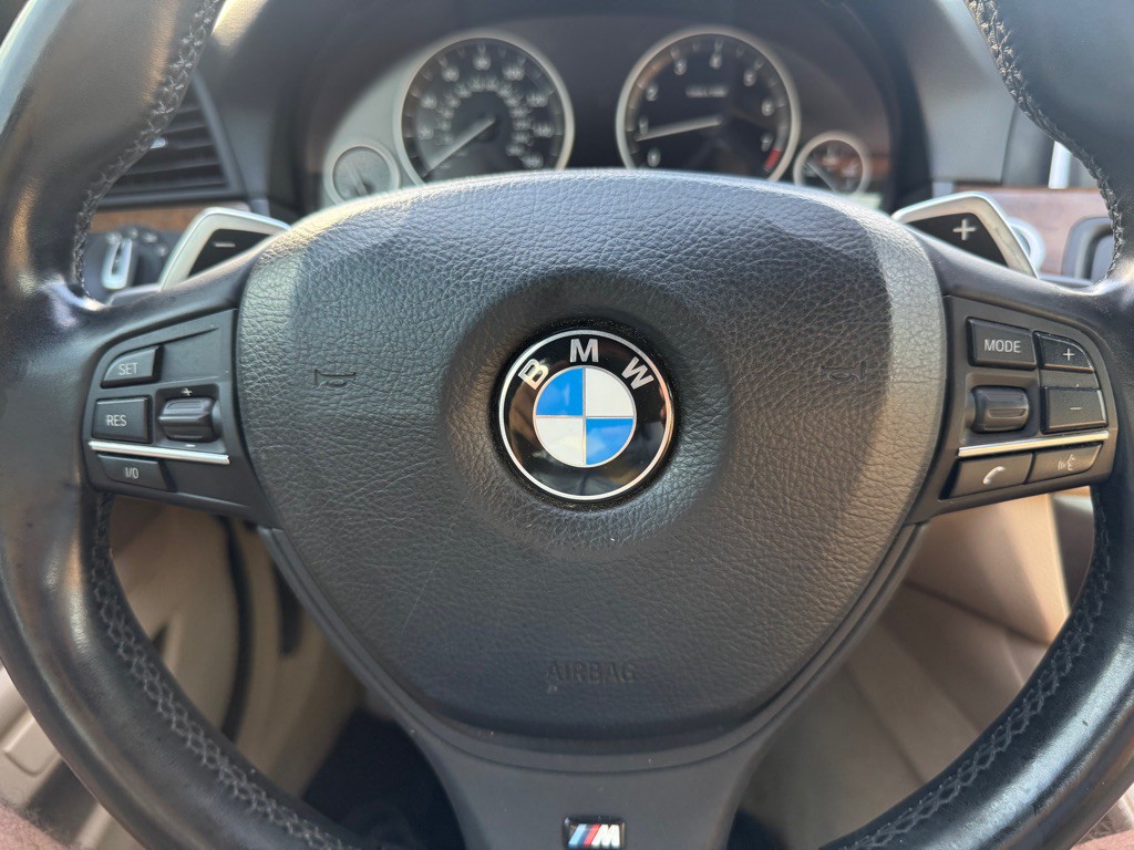 2011 BMW 5 Series Image 34