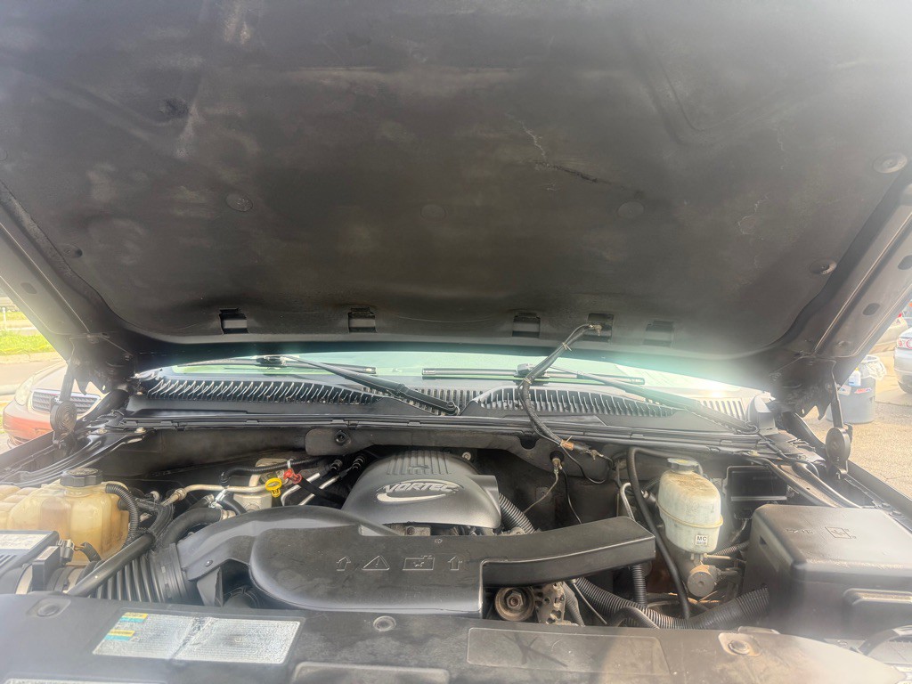 2005 Chevrolet Suburban Image 40