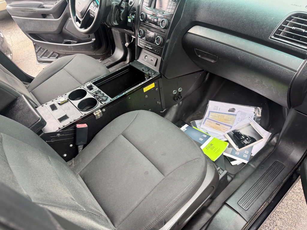 2017 Ford Explorer Image 16