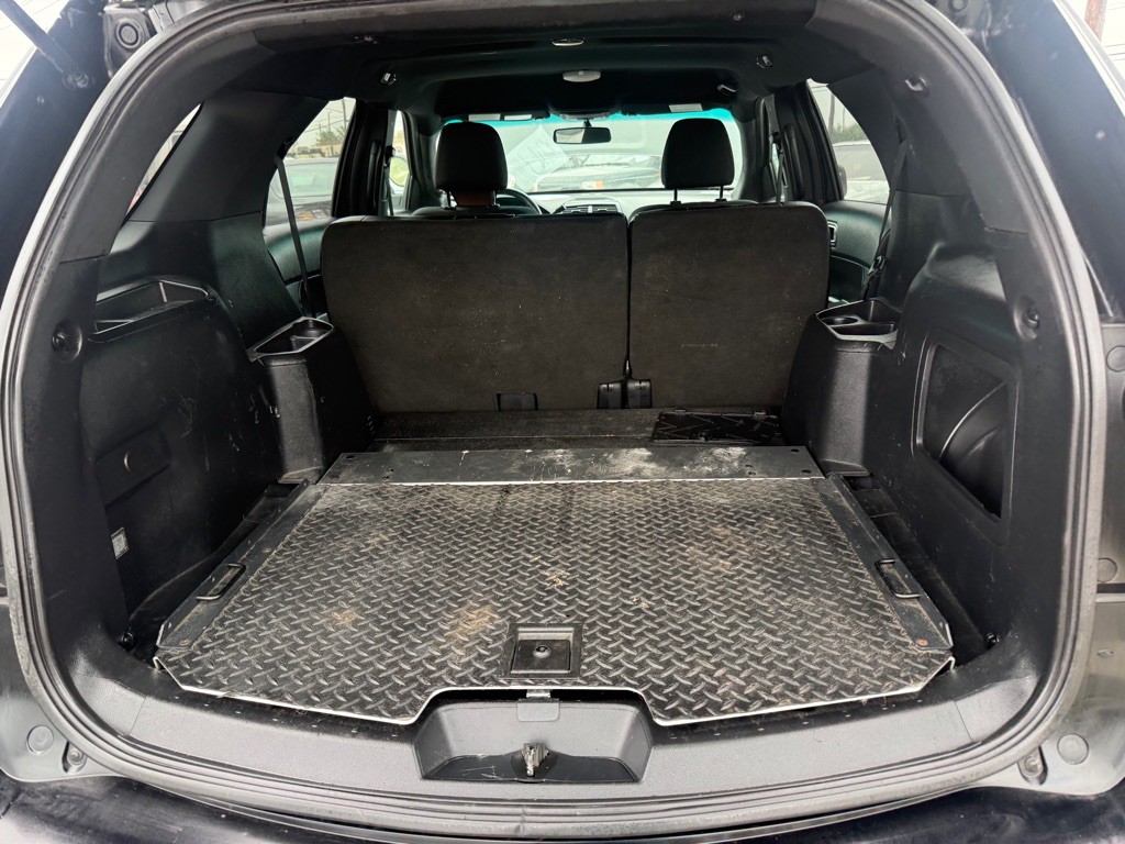 2017 Ford Explorer Image 38