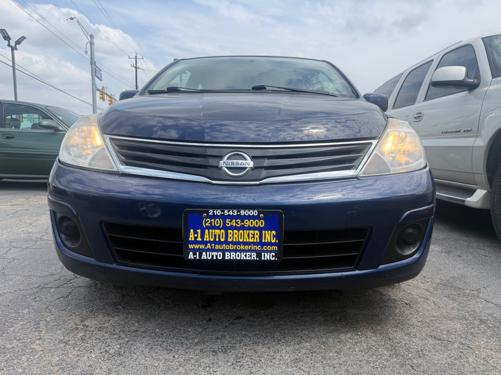 2010 Nissan Versa Image 6