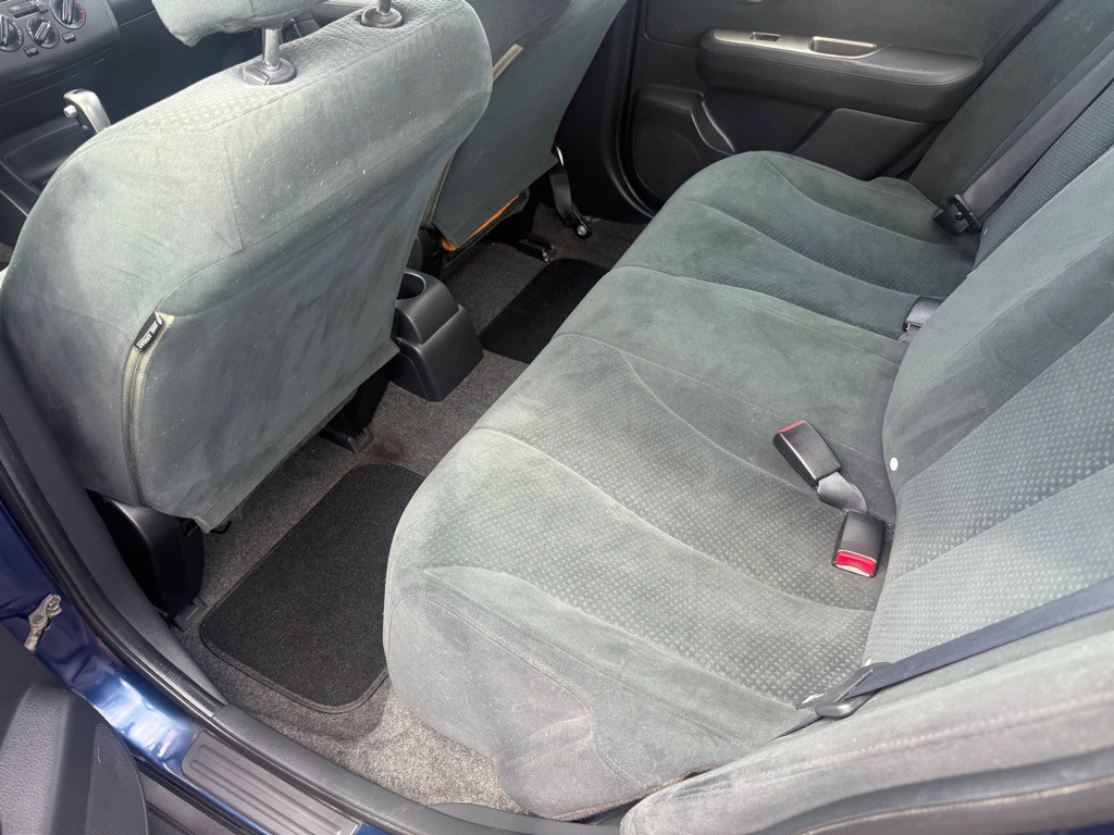 2010 Nissan Versa Image 9