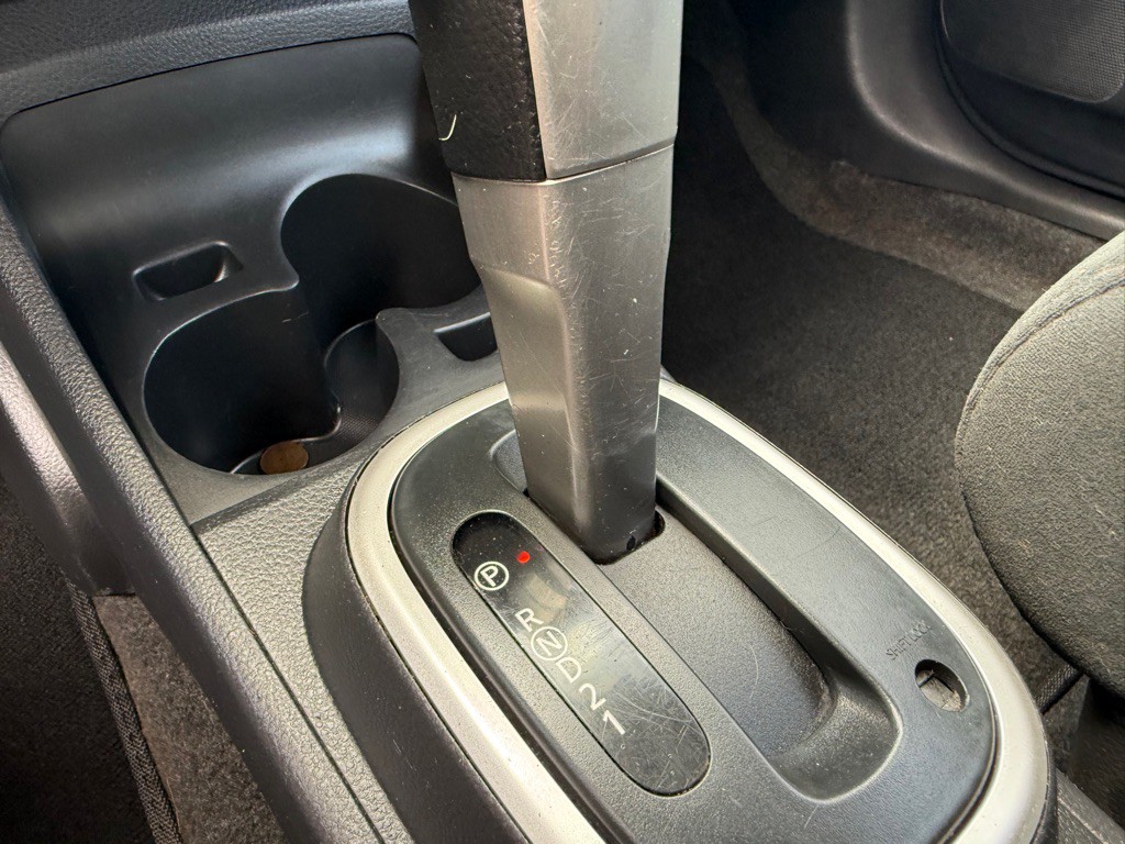 2010 Nissan Versa Image 21