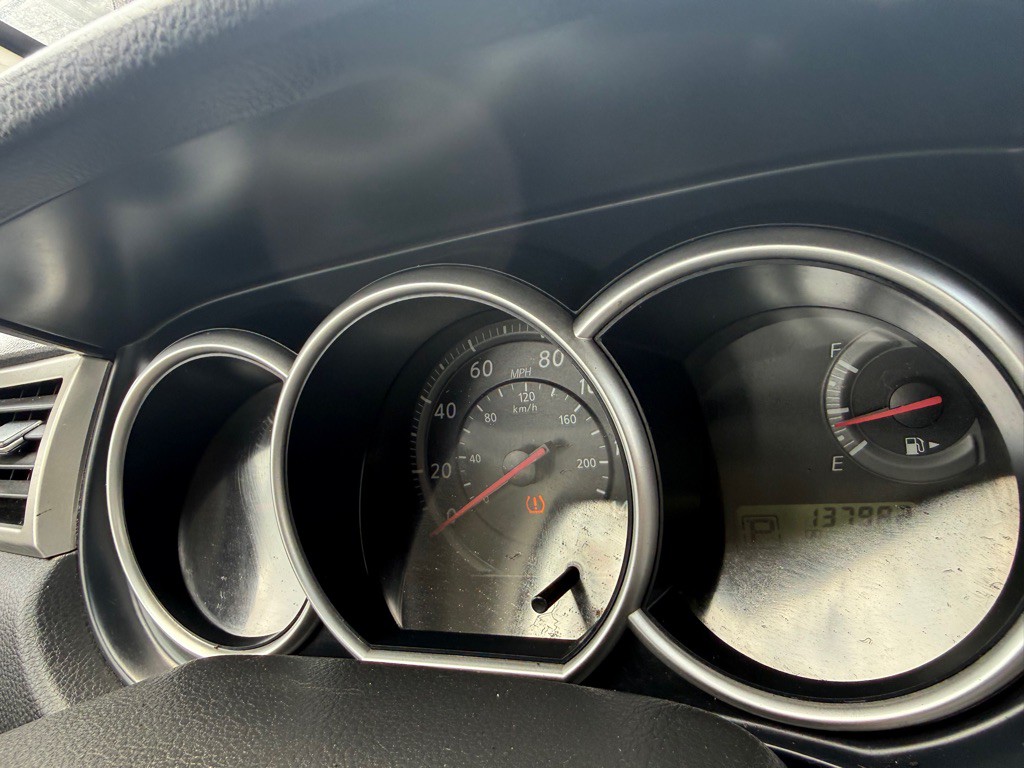 2010 Nissan Versa Image 24