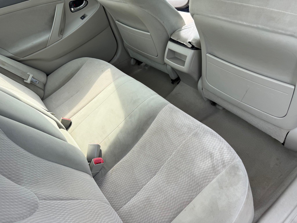 2011 Toyota Camry Image 11