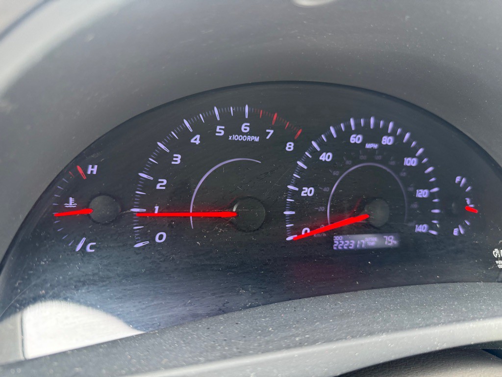 2011 Toyota Camry Image 23