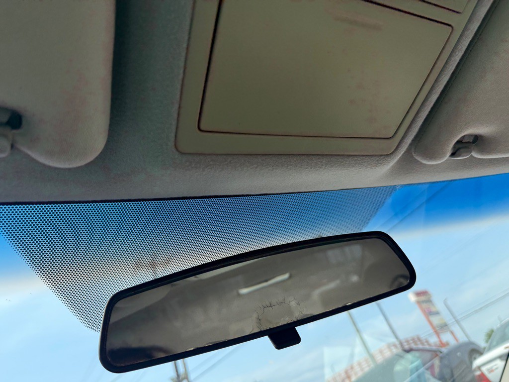 2011 Toyota Camry Image 25