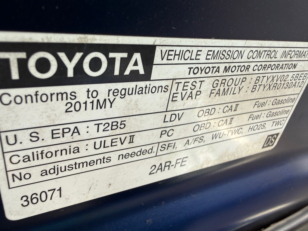 2011 Toyota Camry Image 27