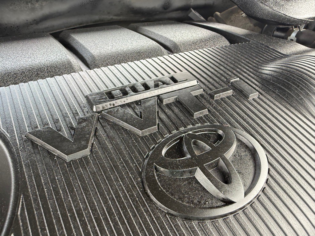 2011 Toyota Camry Image 28