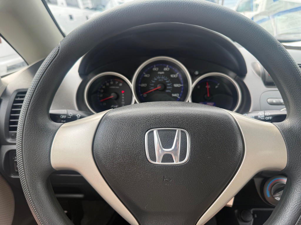 2007 Honda Fit Image 24