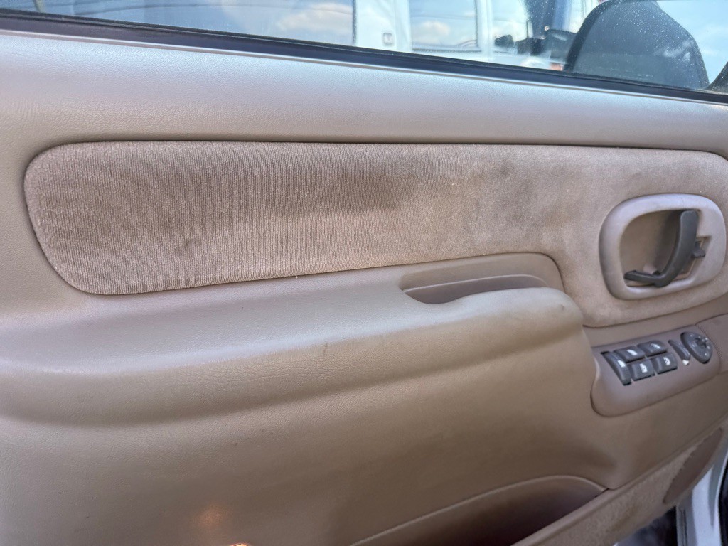 1997 GMC Yukon Image 9