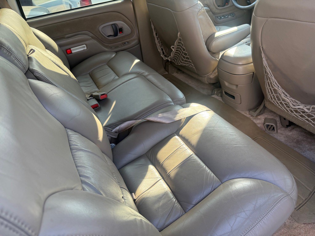 1997 GMC Yukon Image 12
