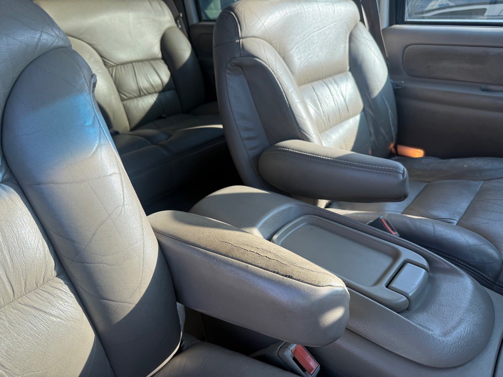 1997 GMC Yukon Image 16