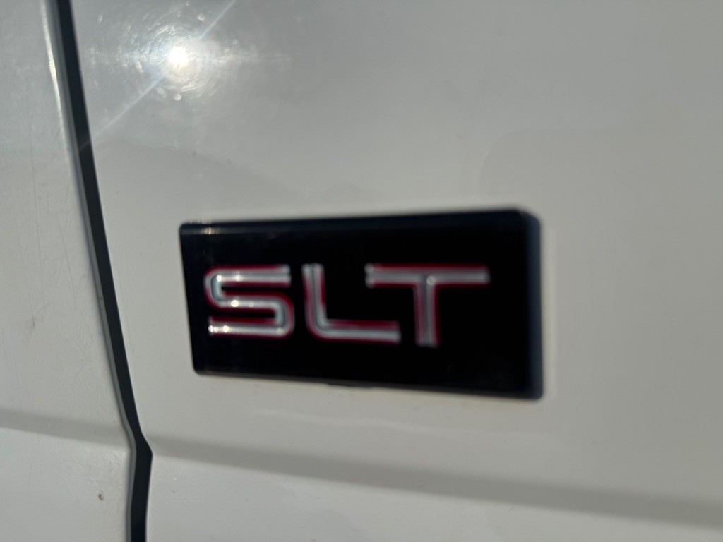 1997 GMC Yukon Image 24