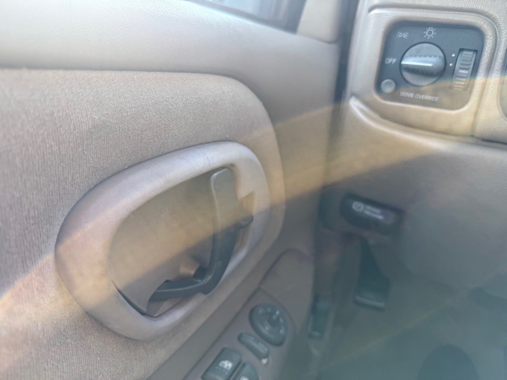 1997 GMC Yukon Image 31