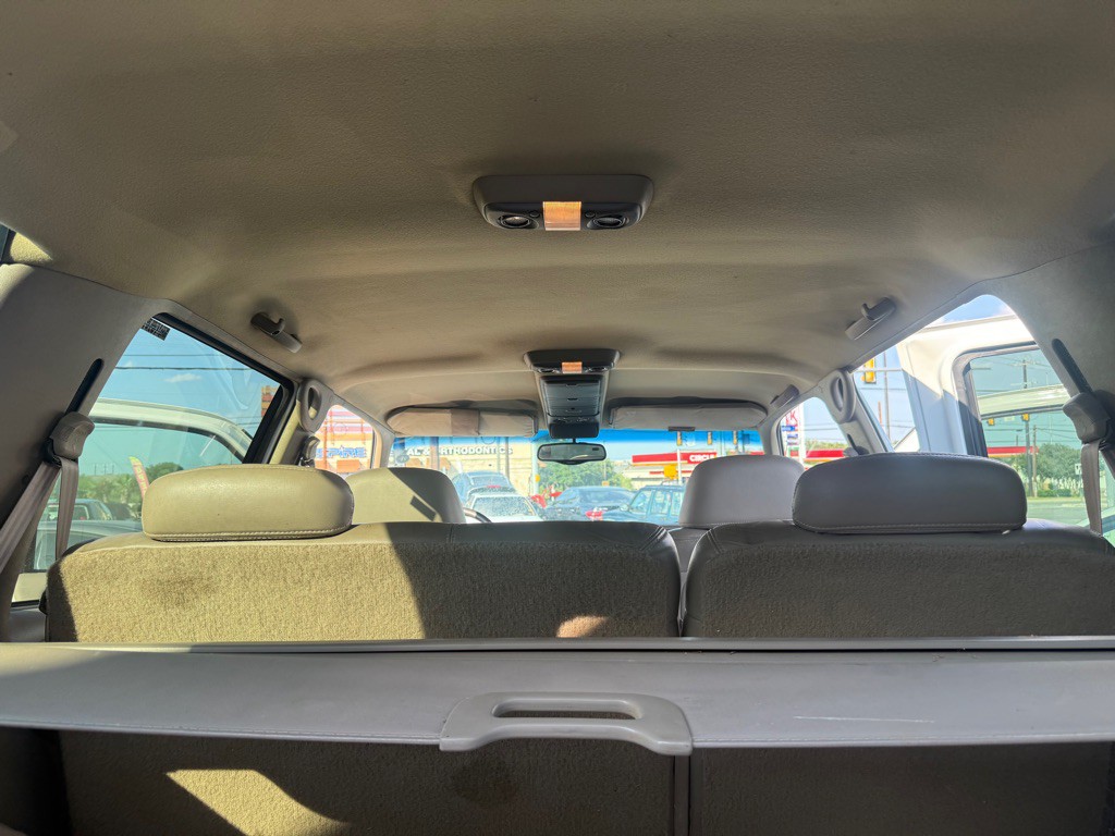 1997 GMC Yukon Image 35