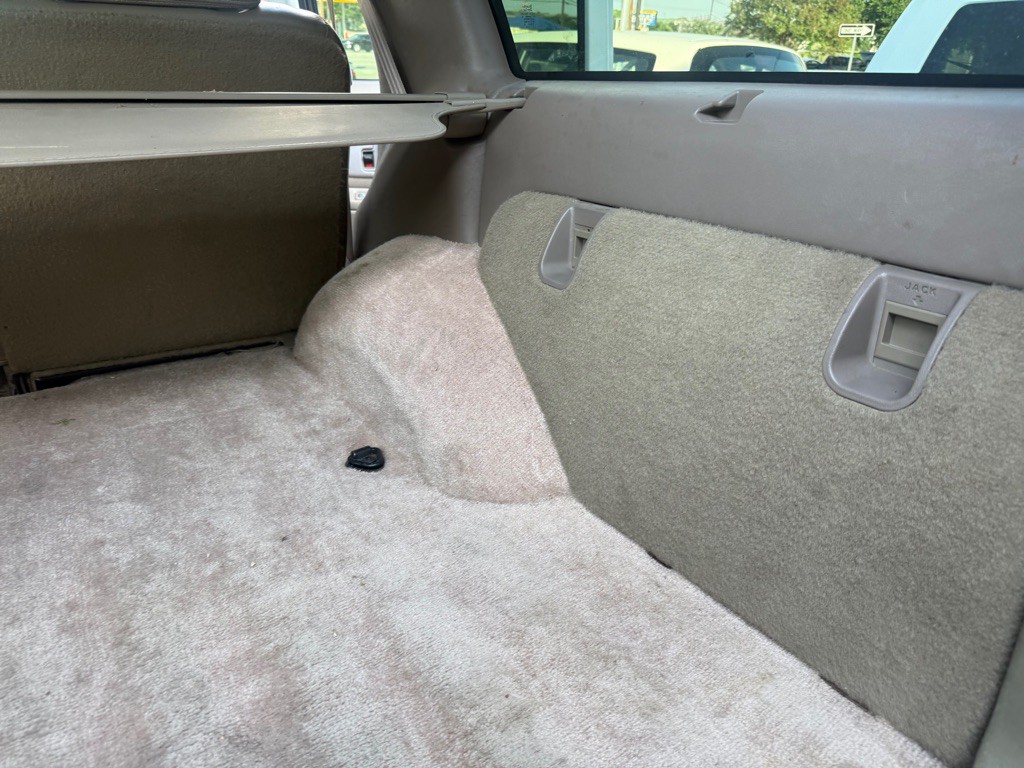 1997 GMC Yukon Image 37