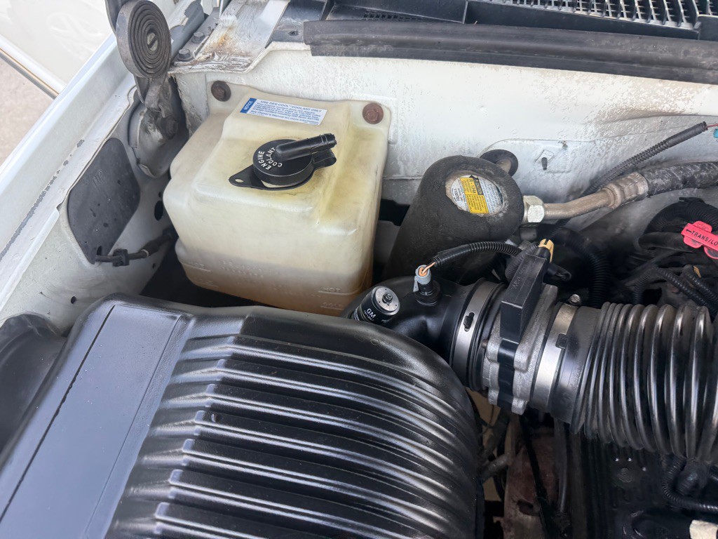 1997 GMC Yukon Image 42