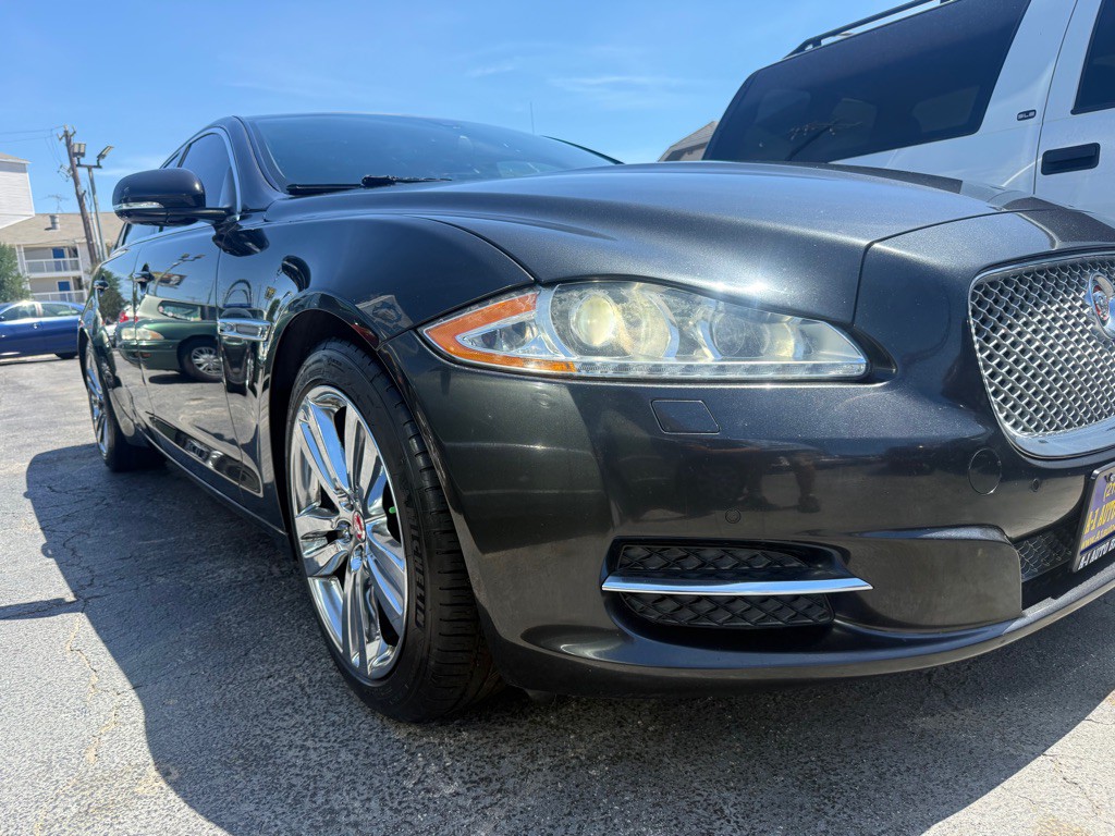 2014 Jaguar XJ Image 5