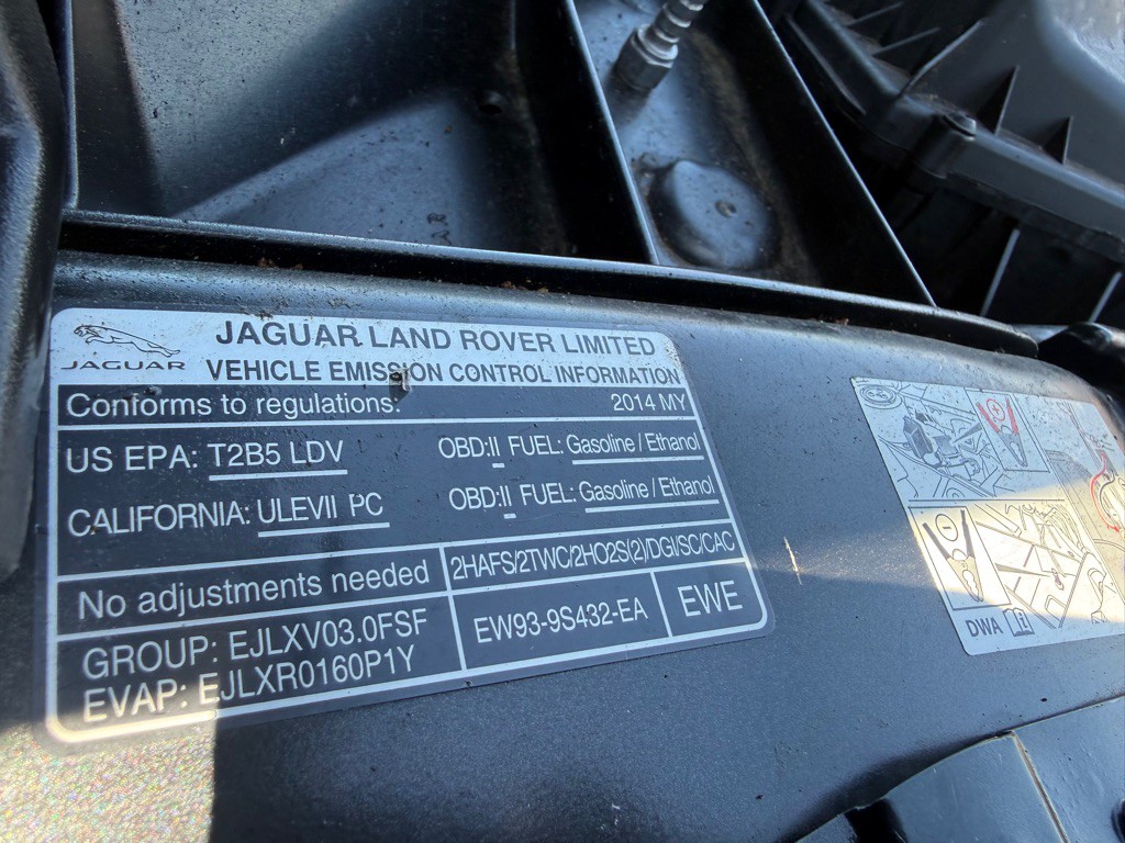 2014 Jaguar XJ Image 43