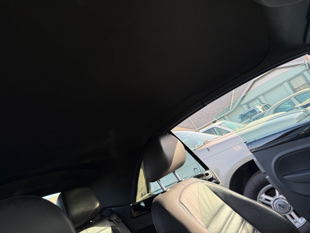 2013 Volkswagen Beetle Image 30