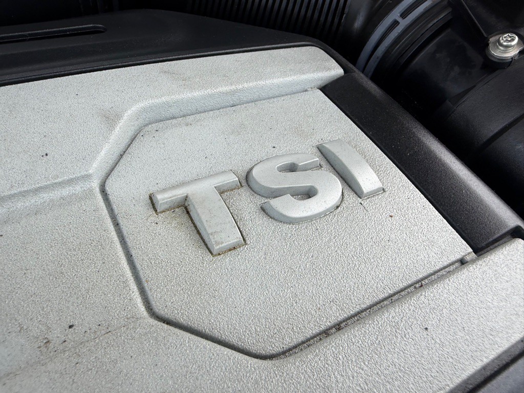 2013 Volkswagen Beetle Image 69