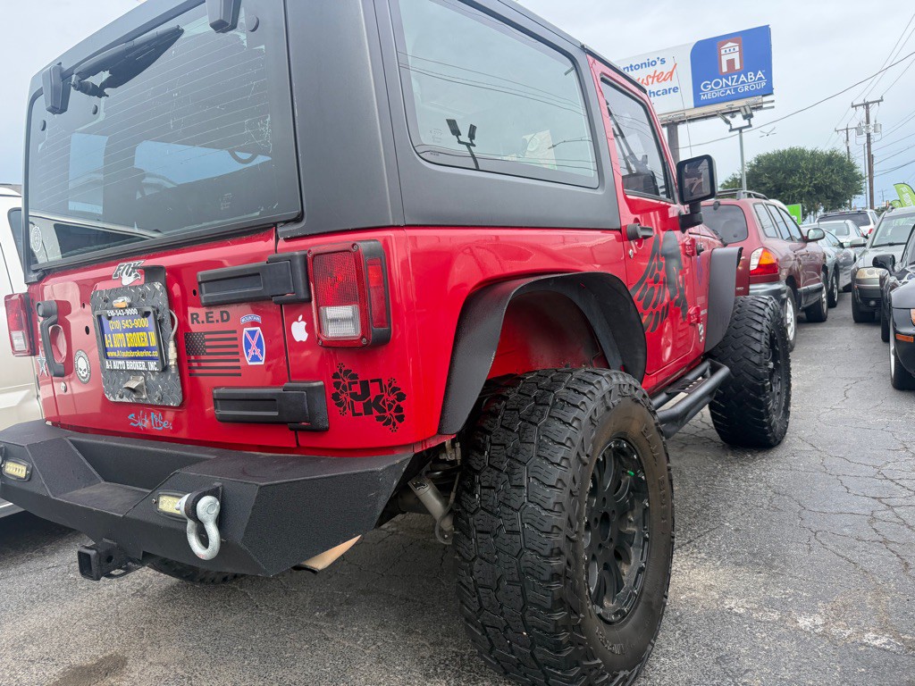 2010 Jeep Wrangler Image 4