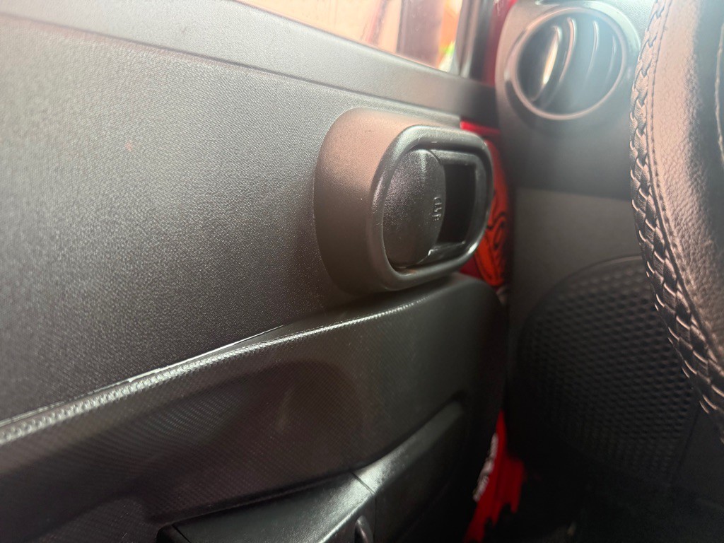 2010 Jeep Wrangler Image 27