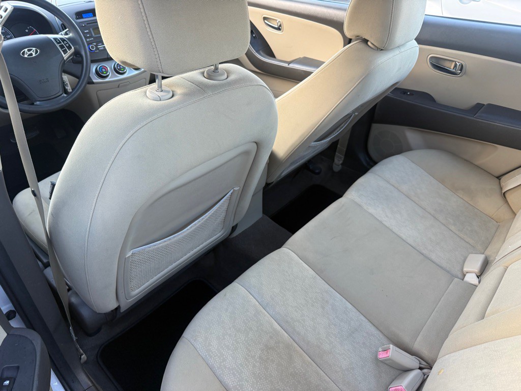 2010 Hyundai Elantra Image 9
