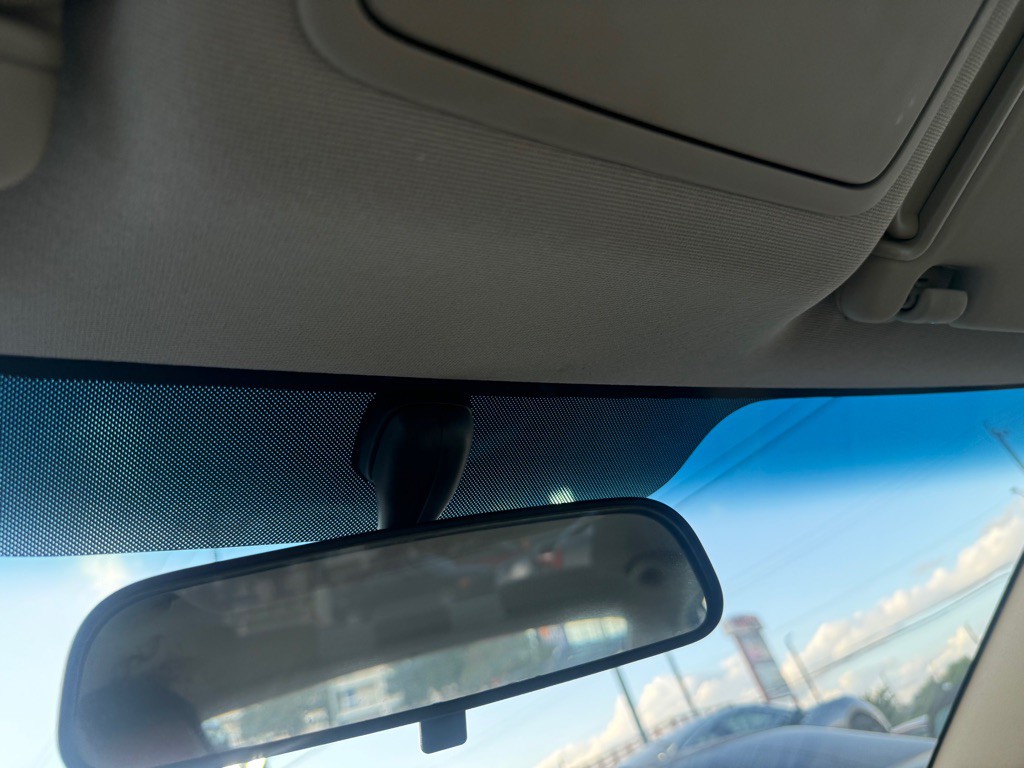 2010 Hyundai Elantra Image 30