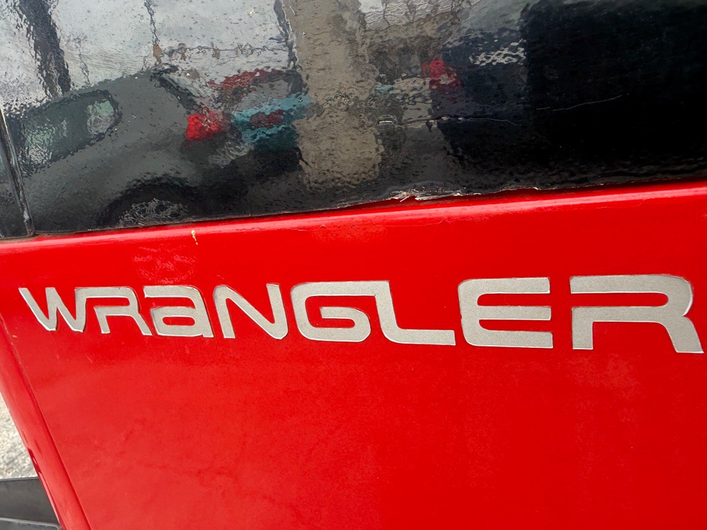 1995 Jeep Wrangler Image 28