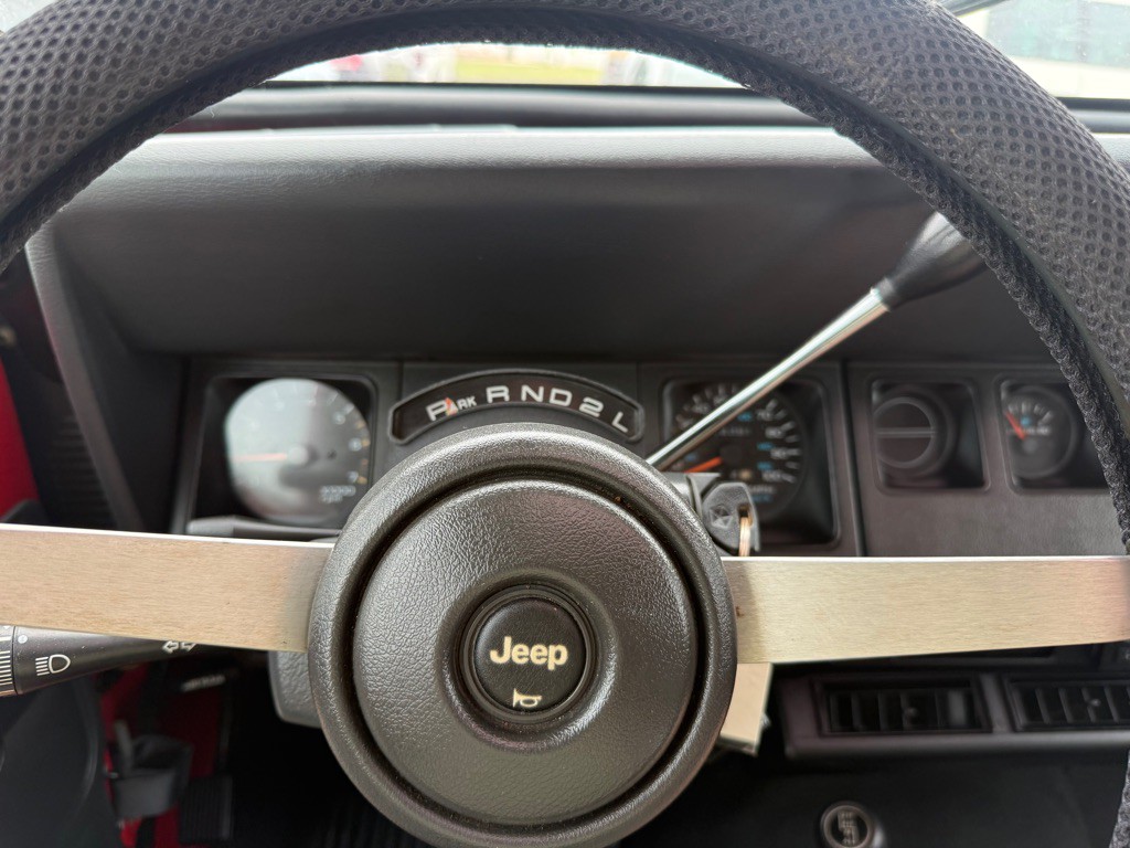 1995 Jeep Wrangler Image 42