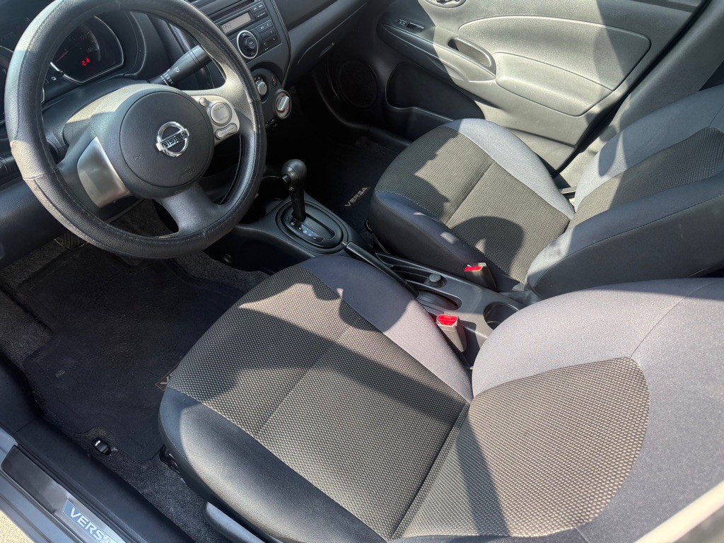 2012 Nissan Versa Image 7