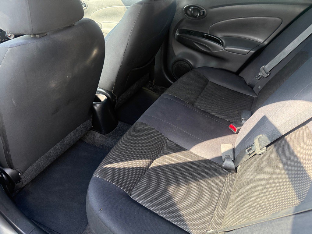 2012 Nissan Versa Image 9
