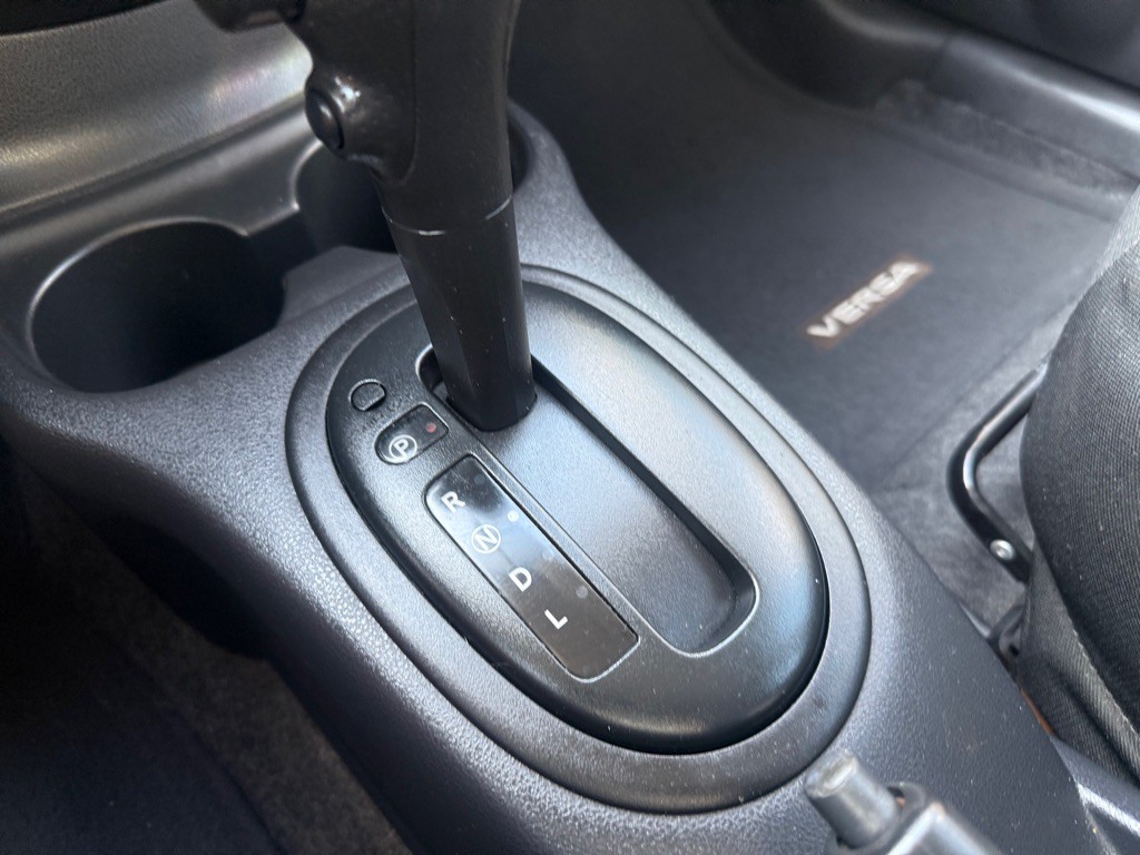 2012 Nissan Versa Image 22