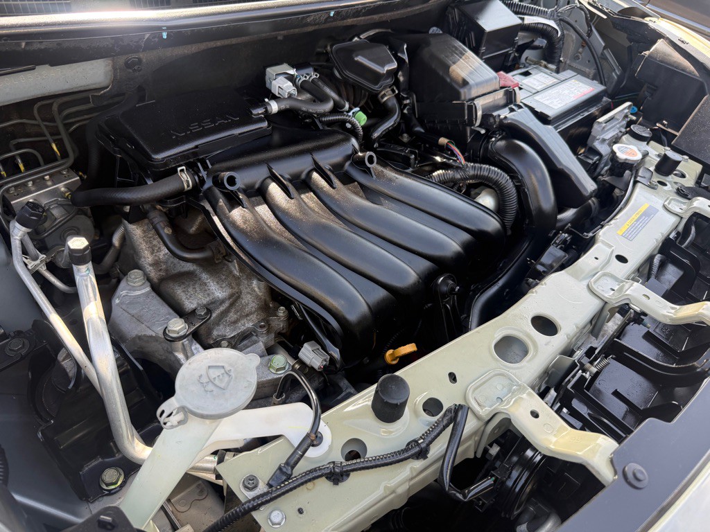 2012 Nissan Versa Image 37