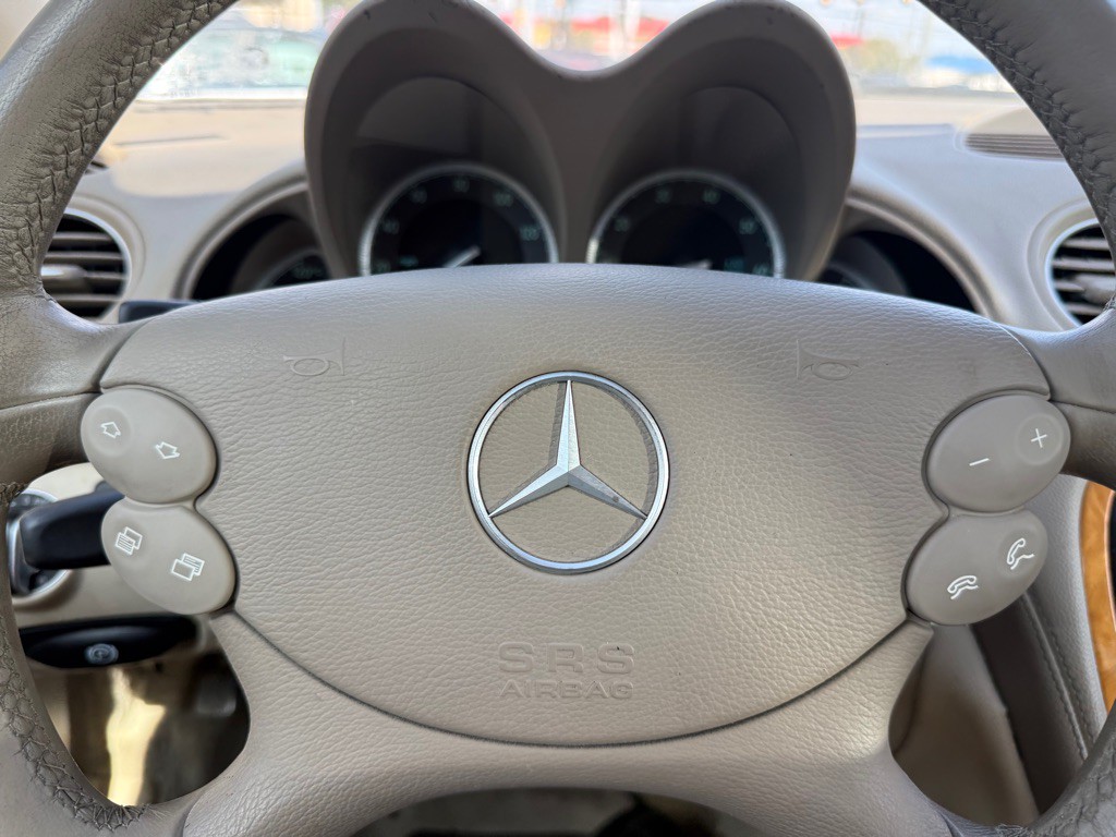 2003 Mercedes-Benz SL-Class Image 28