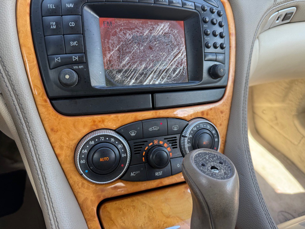 2003 Mercedes-Benz SL-Class Image 30