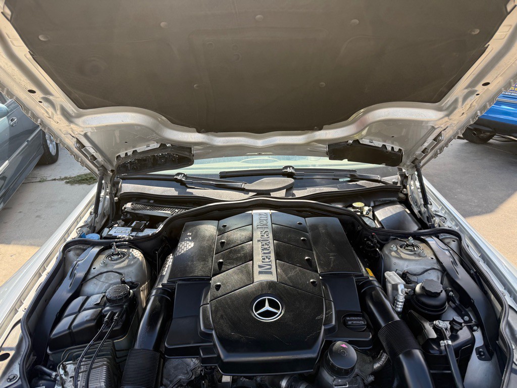 2003 Mercedes-Benz SL-Class Image 38