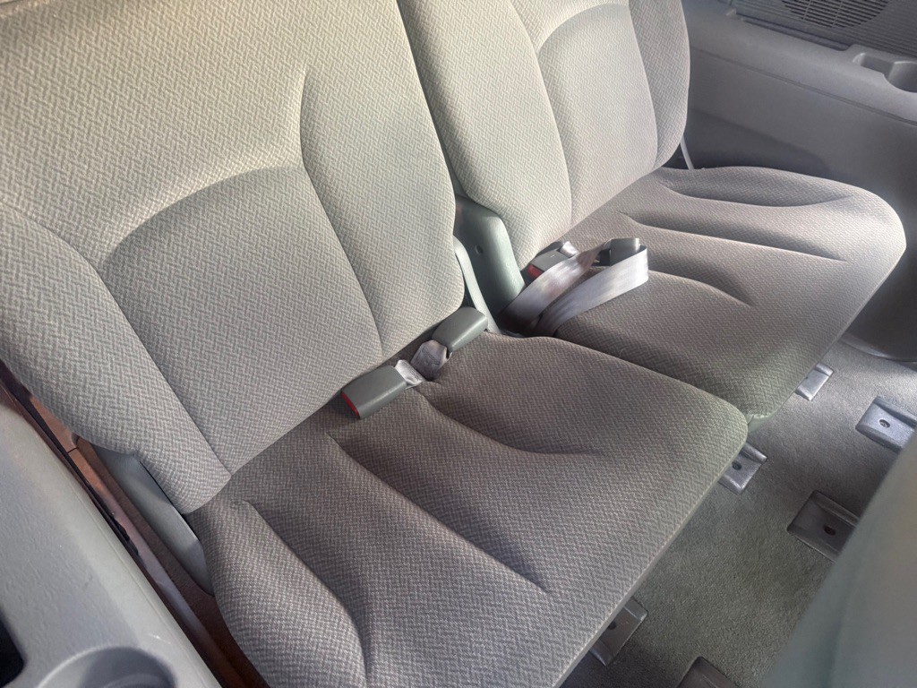 2007 Dodge Ram Van Image 11