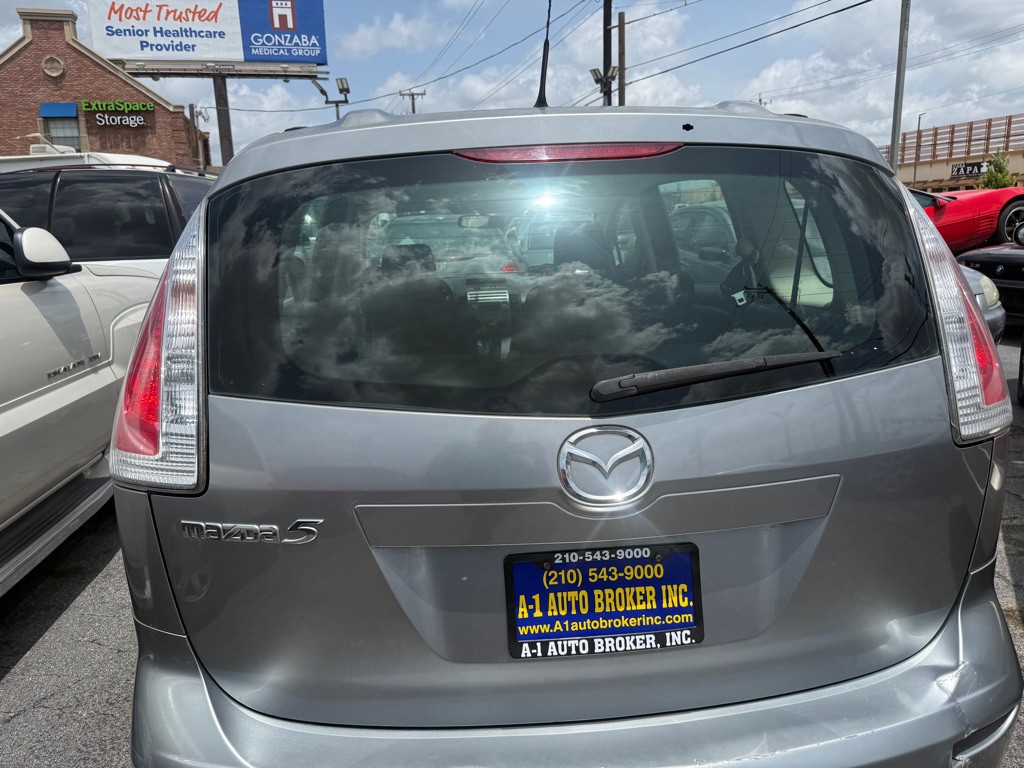2010 Mazda Mazda5 Image 3
