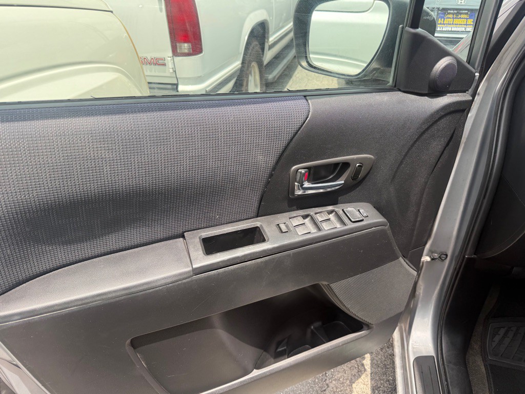 2010 Mazda Mazda5 Image 8
