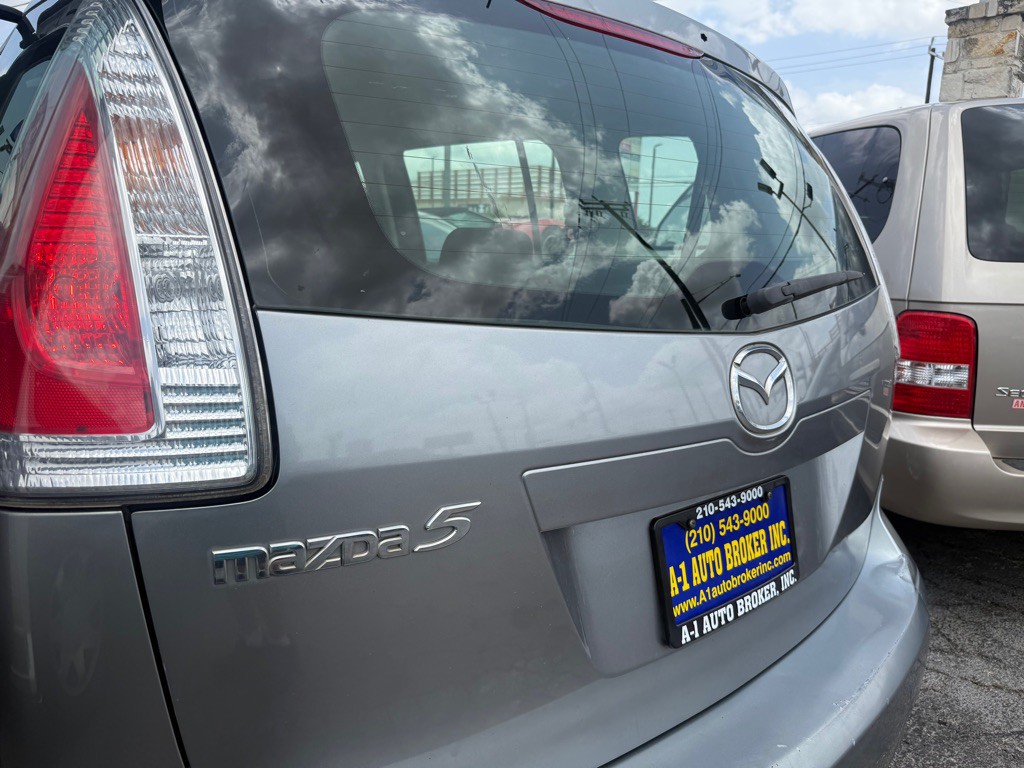 2010 Mazda Mazda5 Image 19