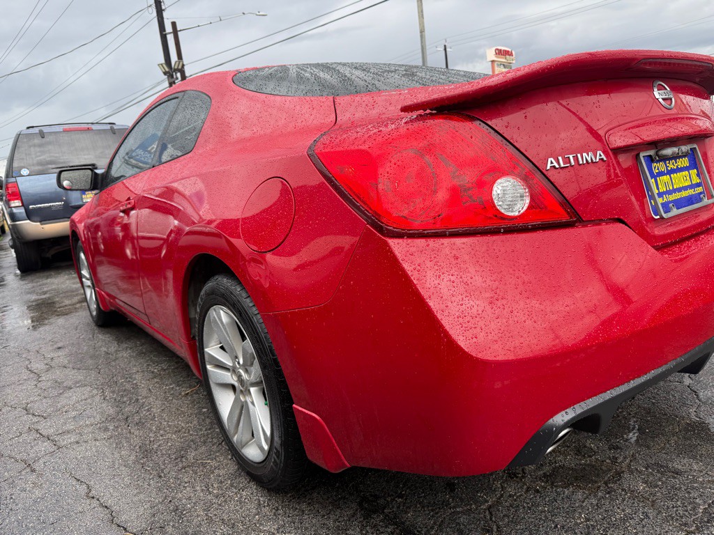 2012 Nissan Altima Image 2