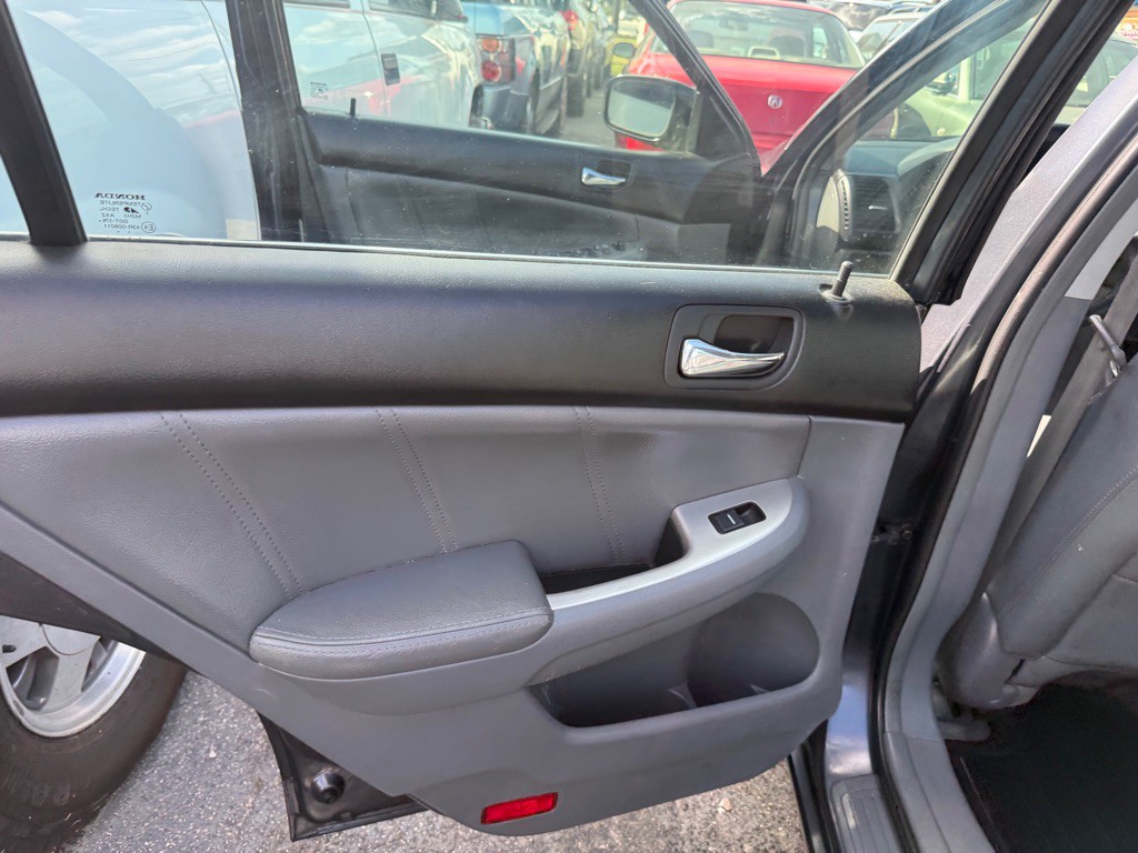 2007 Honda Accord Image 10