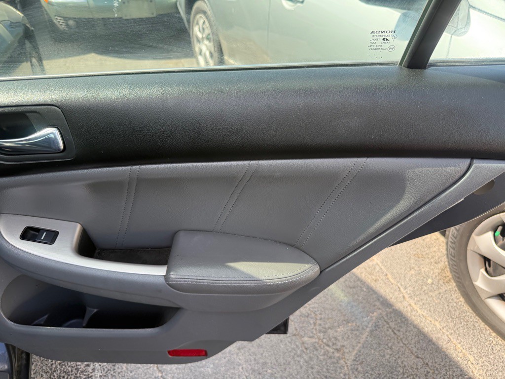 2007 Honda Accord Image 15