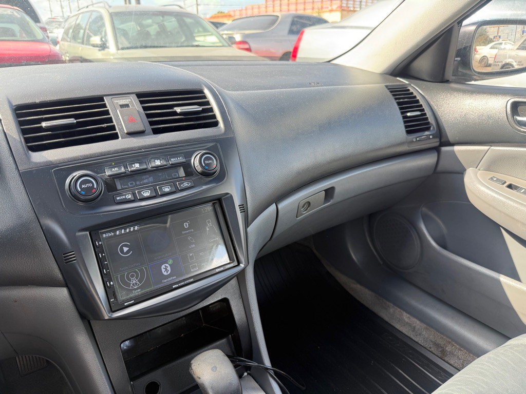 2007 Honda Accord Image 18