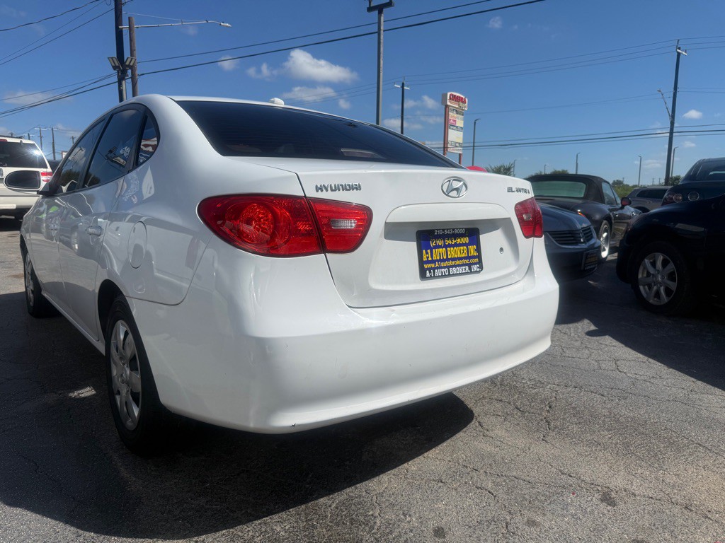 2008 Hyundai Elantra Image 2