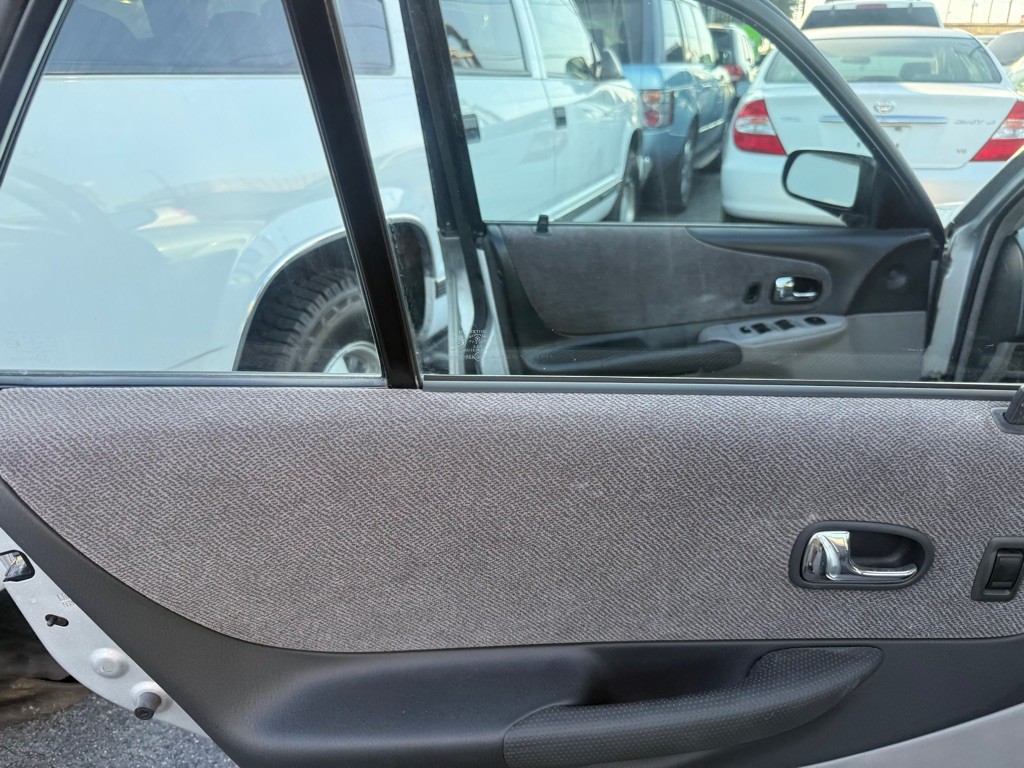 2002 Mazda Protege Image 10