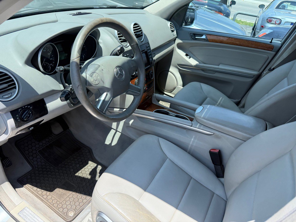 2009 Mercedes-Benz M-Class Image 7
